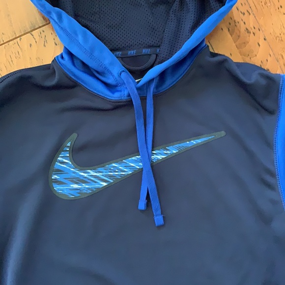 Nike Therma Fit Hoodie, Mens size Small - Picture 2 of 3